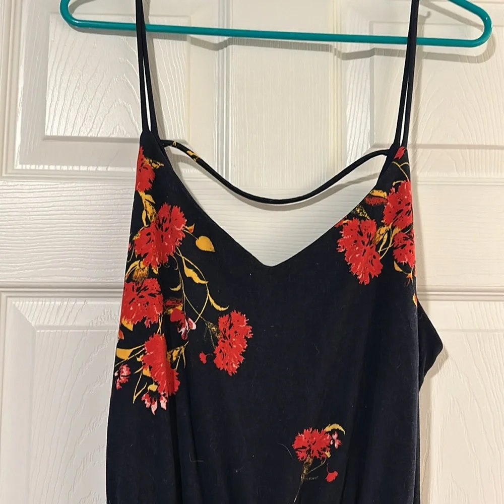 Floral Romper - Picture 2 of 3